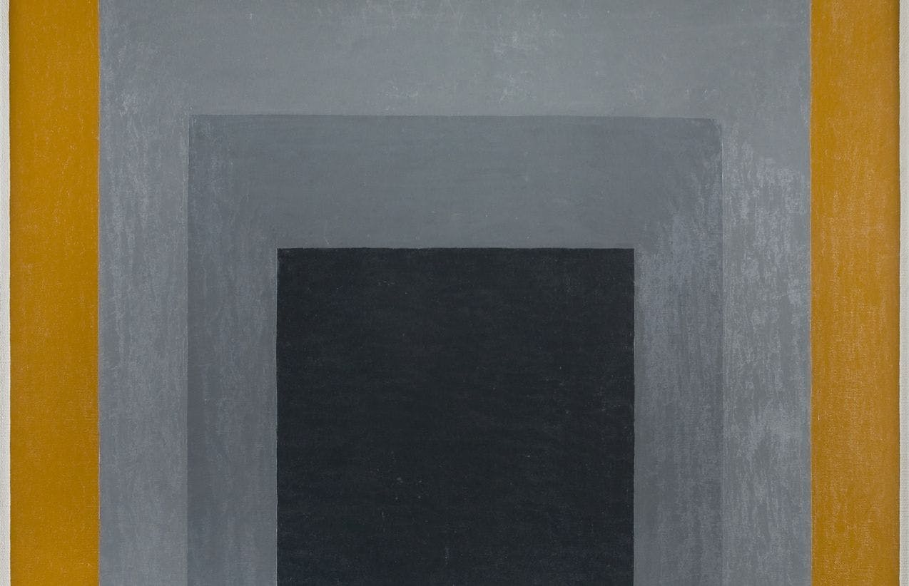 Abstrakt bilde med grå firkanter på oransje bakgrunn